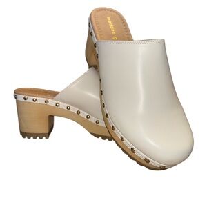 MADDEN GIRL FRIDAY WOODEN HEELED CLOGS NWOT